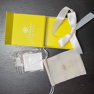Kendra Scott jewelry box, dust bag and jewelry card back